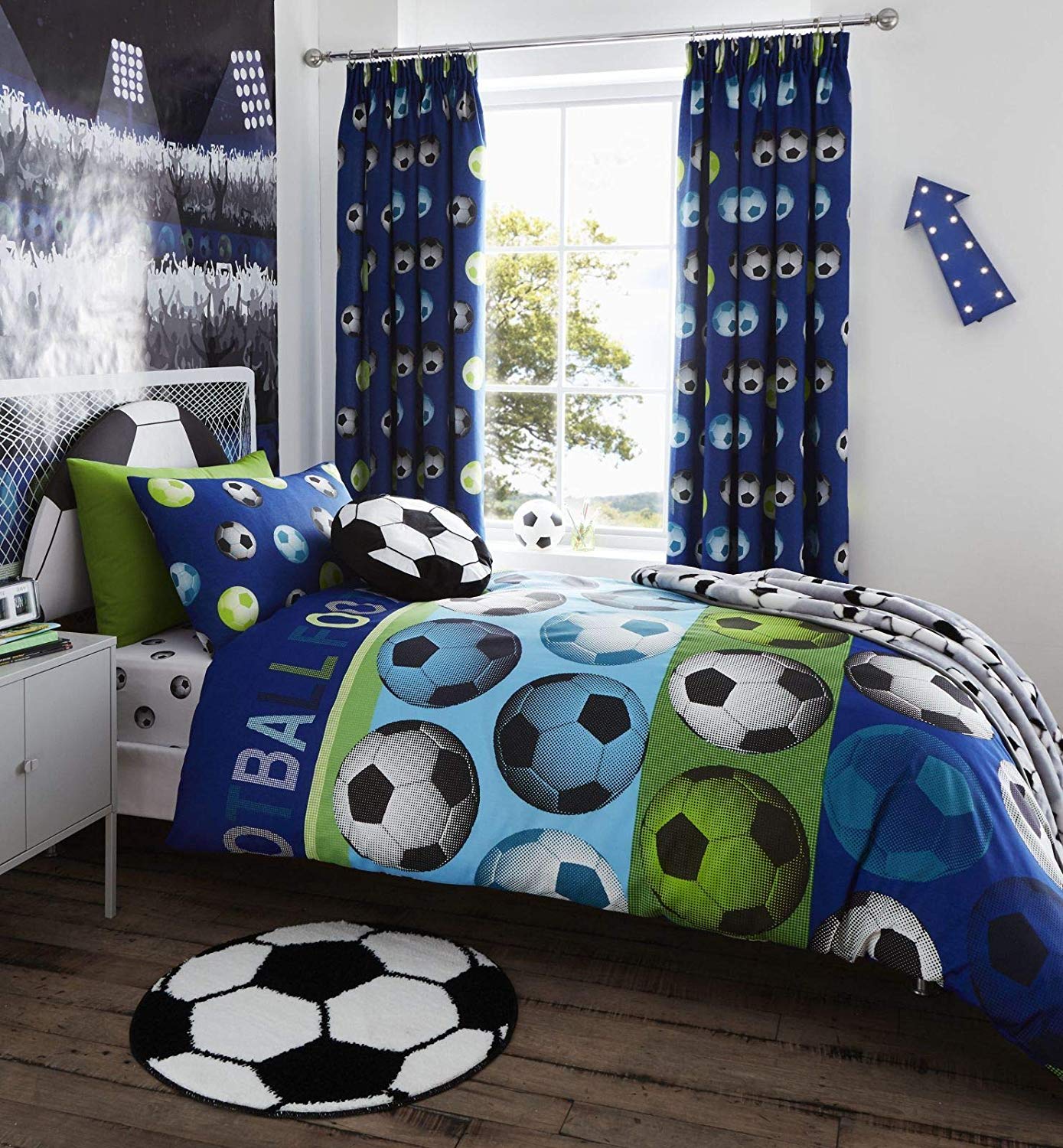 Boy S Bedroom Theme Ideas HomeSpace Direct   Football Bedding 